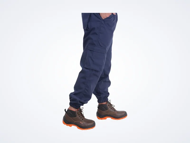 Pantalón cargo resortado